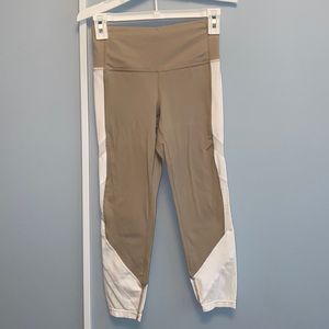 Women’s athleta leggings cropped with mesh (white and tan)